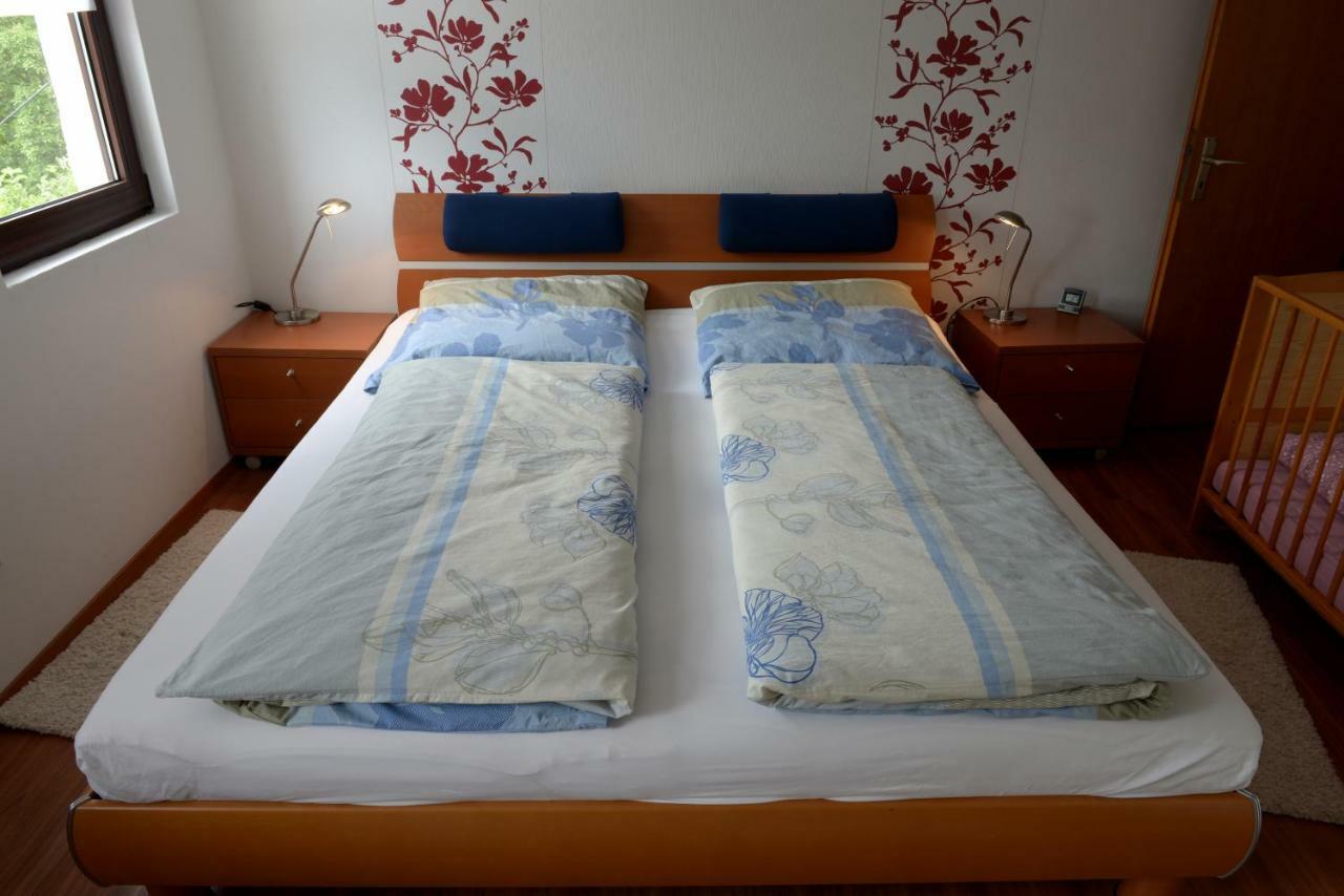 Ferienhaus Moselblick Mit Kostenfreien Oepnv-Ticket 乌尔齐希 外观 照片